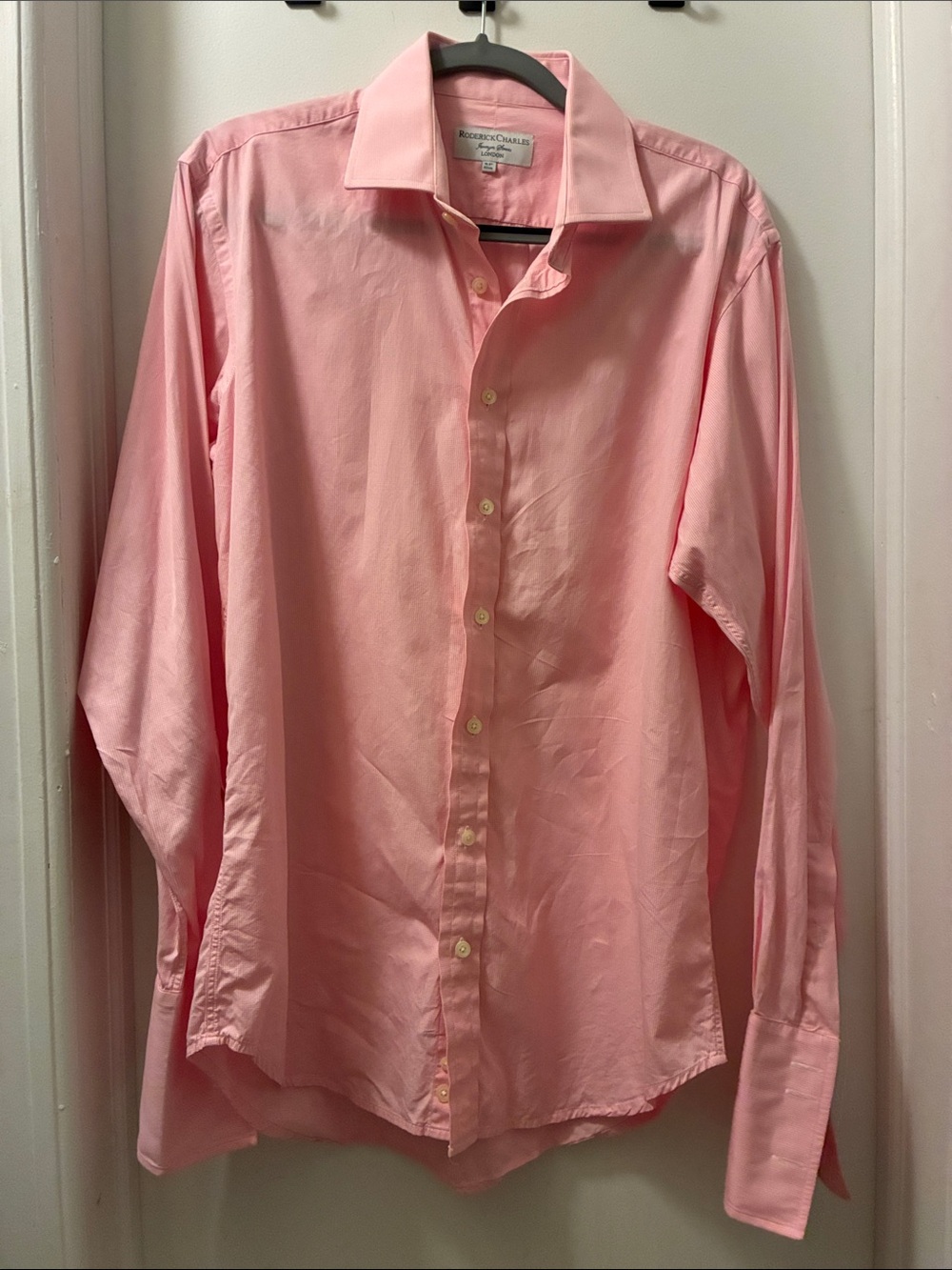 Roderick Charles Men's Classic Button-Down Shirt - Pink